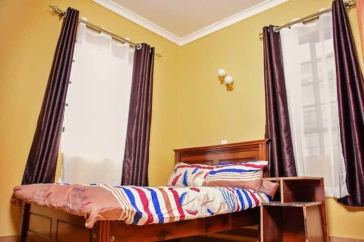 Room 7 of 25