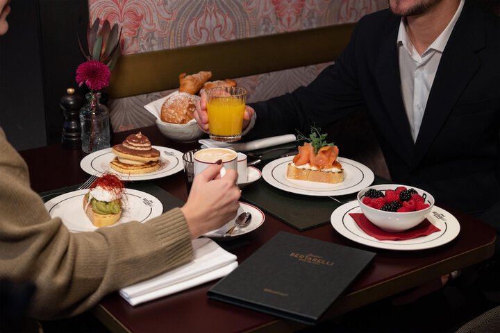 Breakfast/Coffee Service 75 of 116