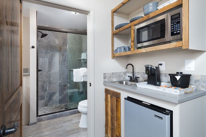 Private kitchenette