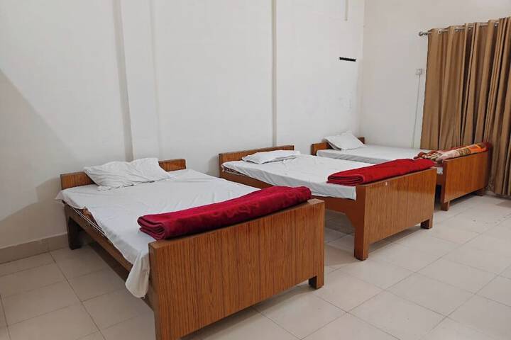 Room 26 of 54