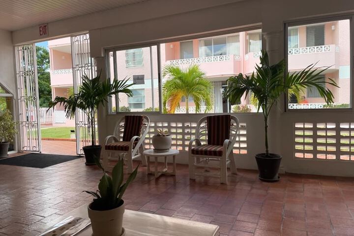 Guest Lobby