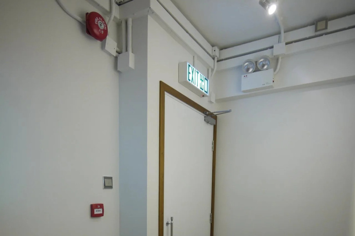Room 7 of 11