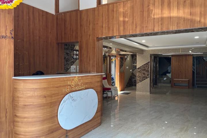Sriveda Premium Hotel