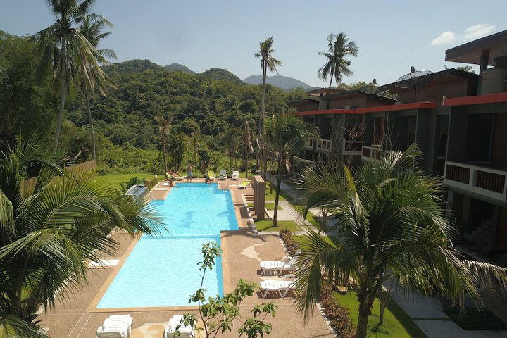 Pool 66 of 101