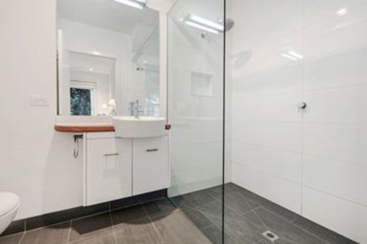 Room 2 of 11