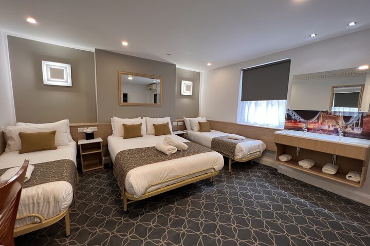 Room 3 of 23