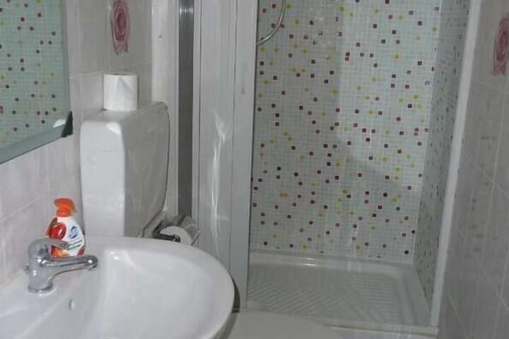 Room 15 of 20