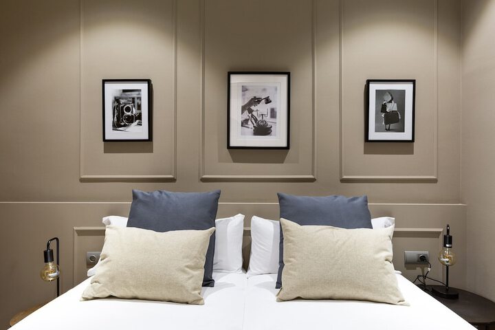 Room 9 of 23