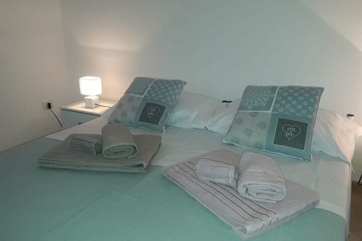 Room 10 of 10