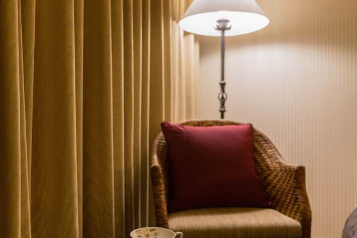 Room 12 of 65