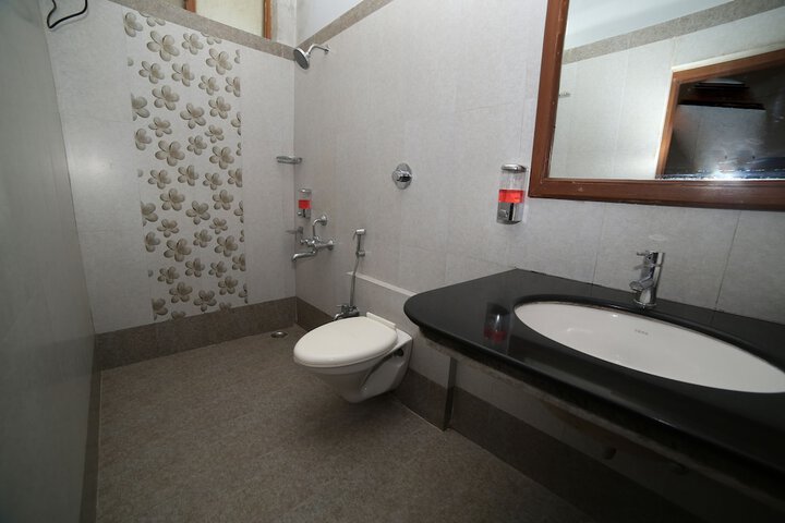 Room 56 of 77