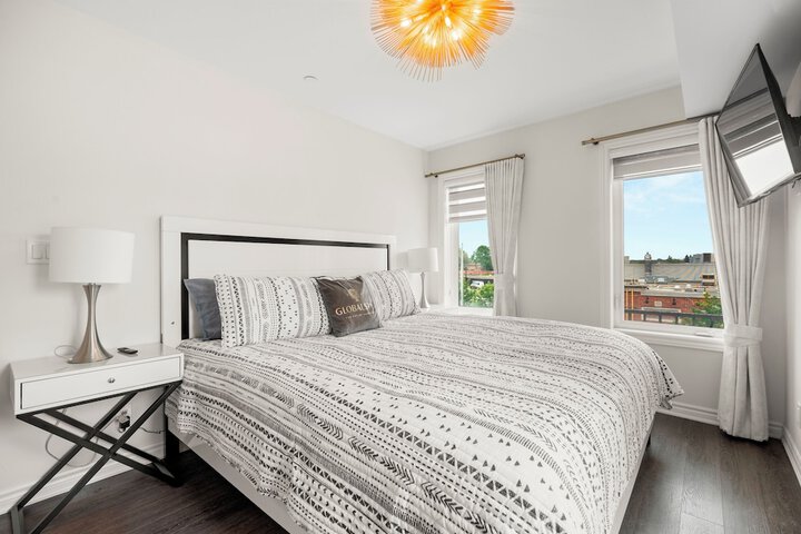 Room 3 of 21