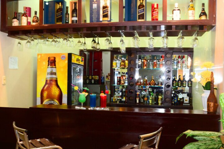 Lounge 97 of 107