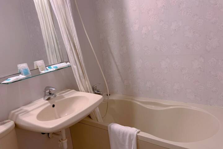 Room 35 of 39