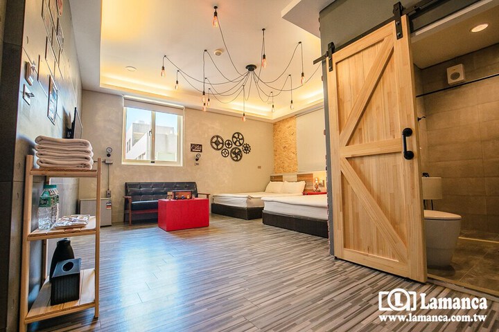 Room 14 of 115