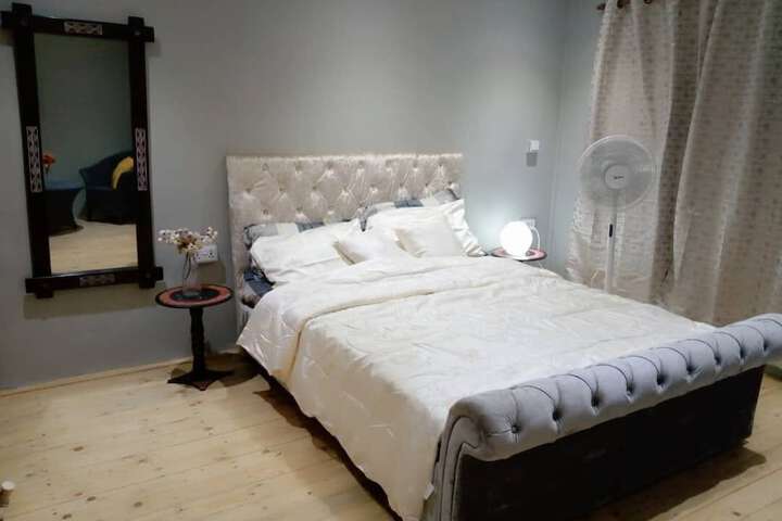 Room 3 of 21