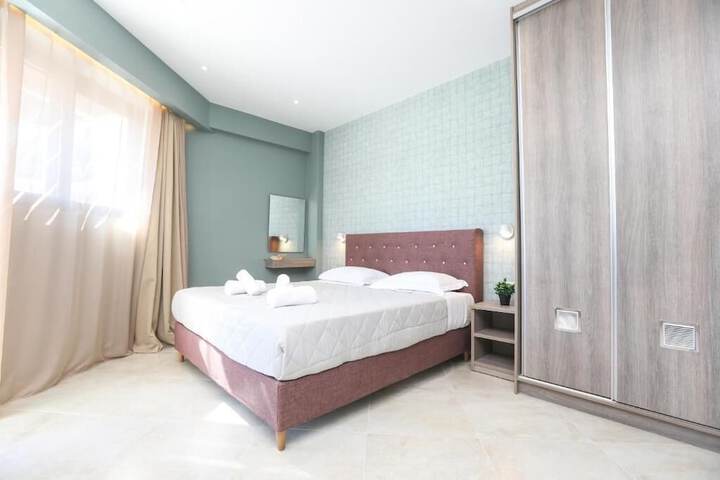 Room 2 of 22