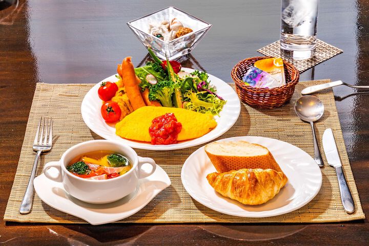 Breakfast meal