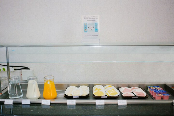 Breakfast/Coffee Service 21 of 35