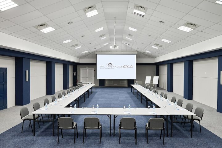 Business Center 171 of 215