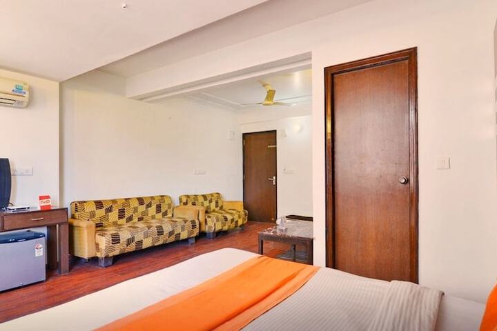 Room 8 of 64