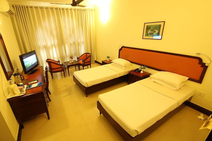 Room 5 of 21