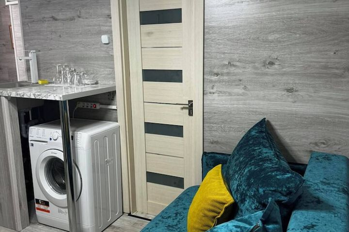 Room 61 of 106