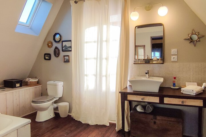 Clean Restrooms