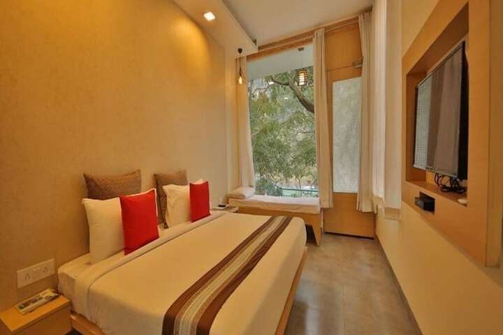 Room 15 of 65