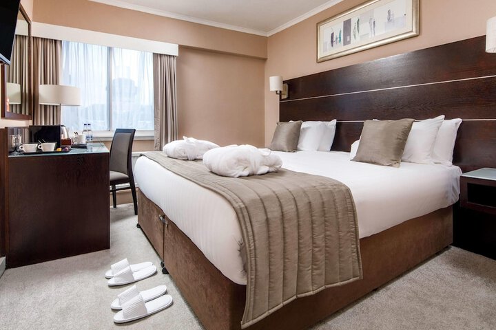 Room 10 of 61