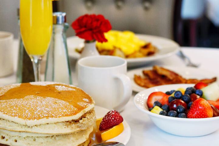 Breakfast/Coffee Service 25 of 41