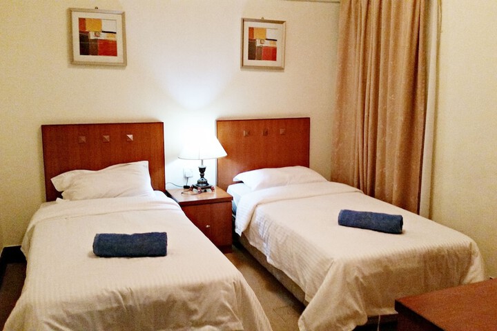 Room 5 of 64