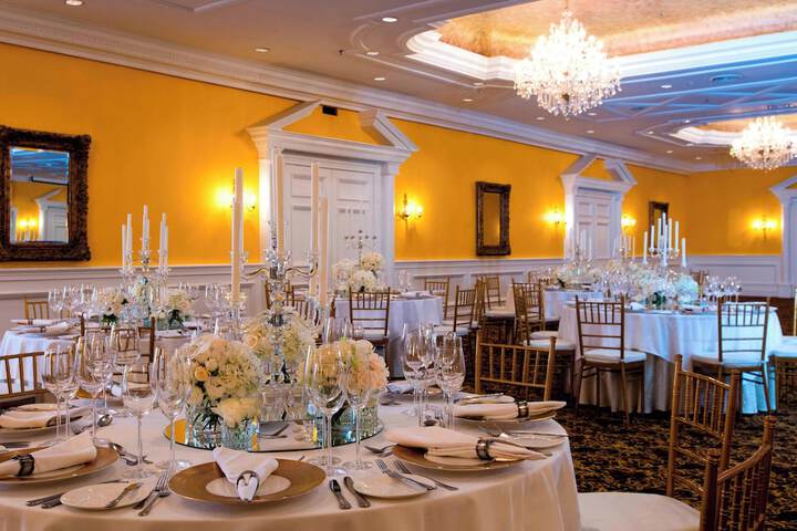 Ballroom/Hall 65 of 74