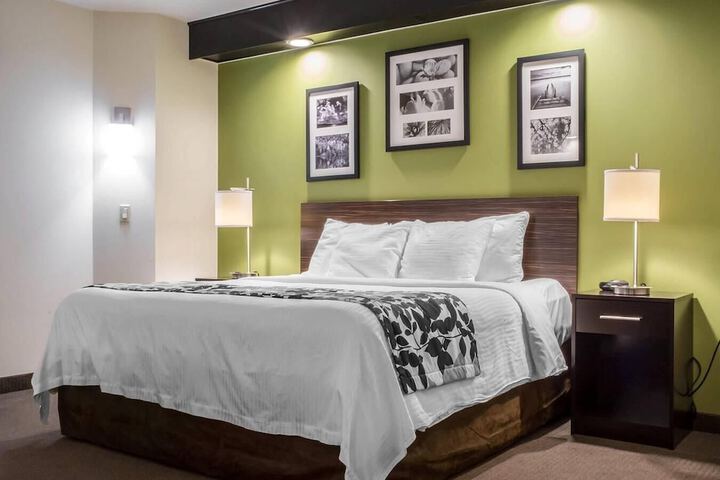 Room 15 of 20