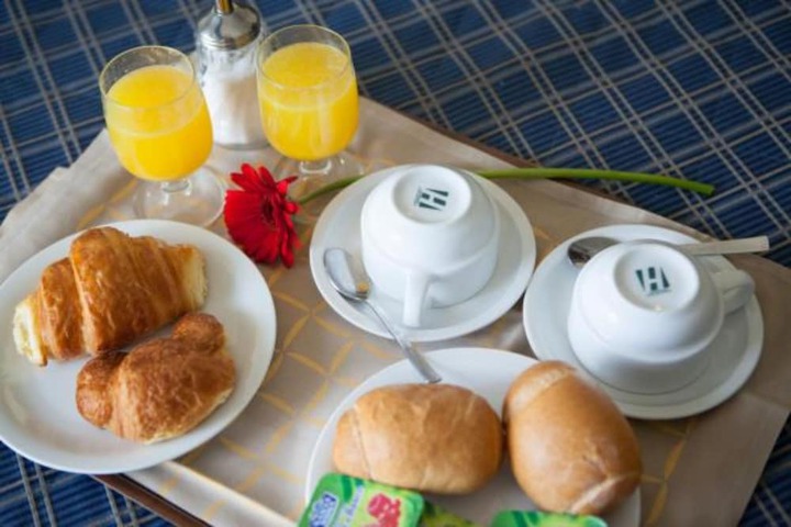 Breakfast meal