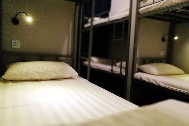 Room 10 of 43
