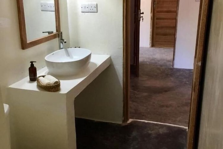 Room 7 of 15
