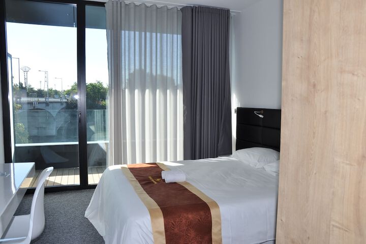 Room 9 of 43