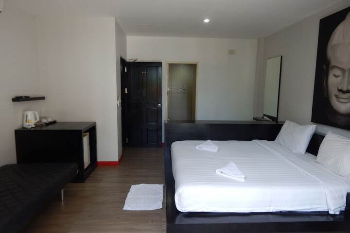 Room 26 of 71