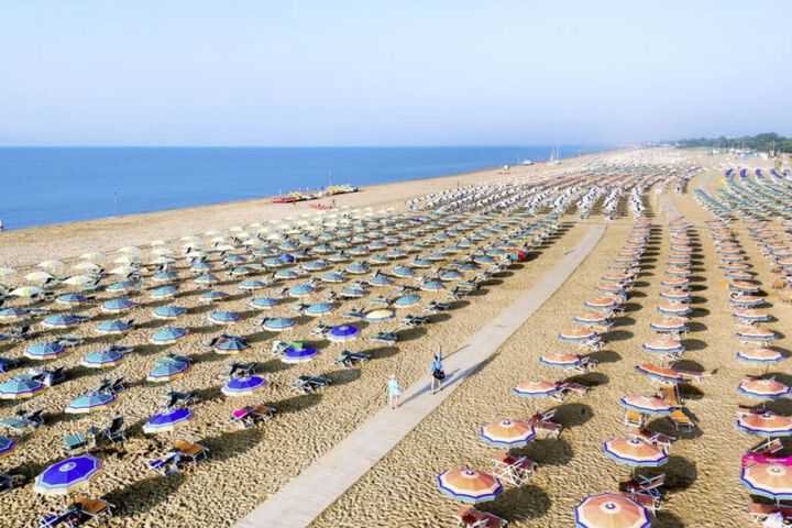 Beach 9 of 13