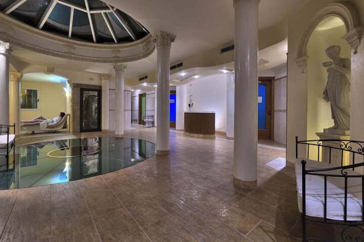 Relaxing Spa