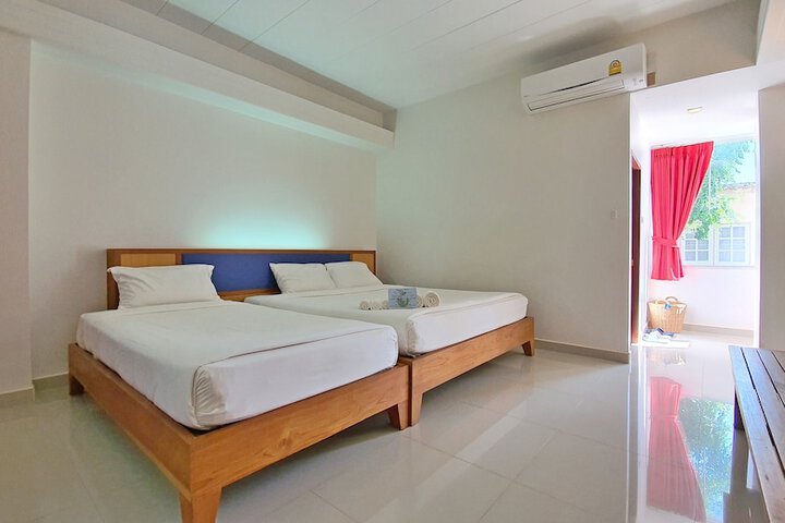 Room 16 of 39