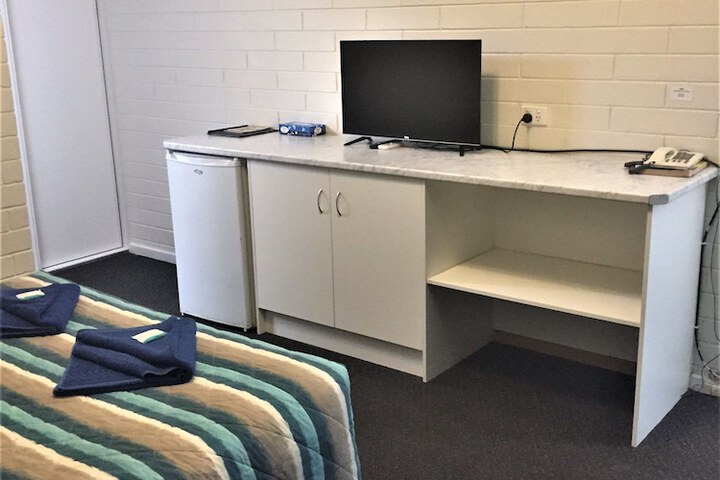 Room 5 of 69