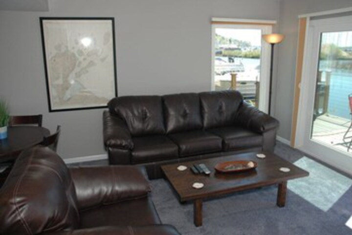 Room 36 of 250