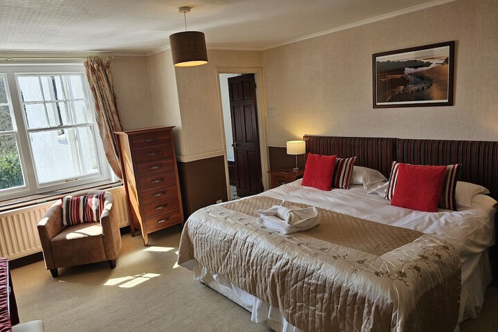 Room 7 of 46