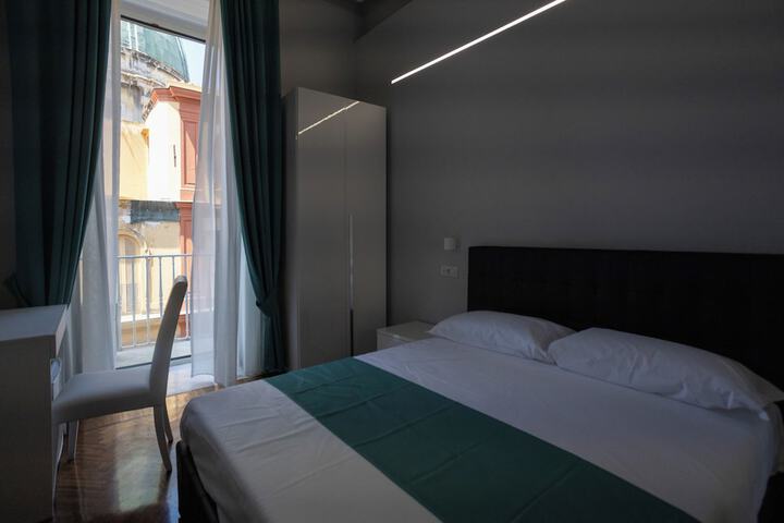 Room 37 of 111