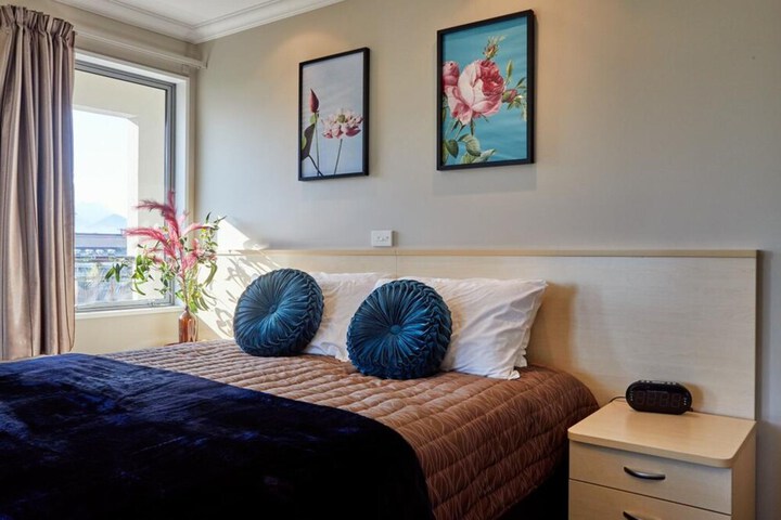 Room 4 of 40