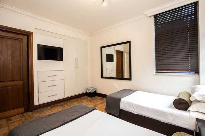 Room 34 of 137
