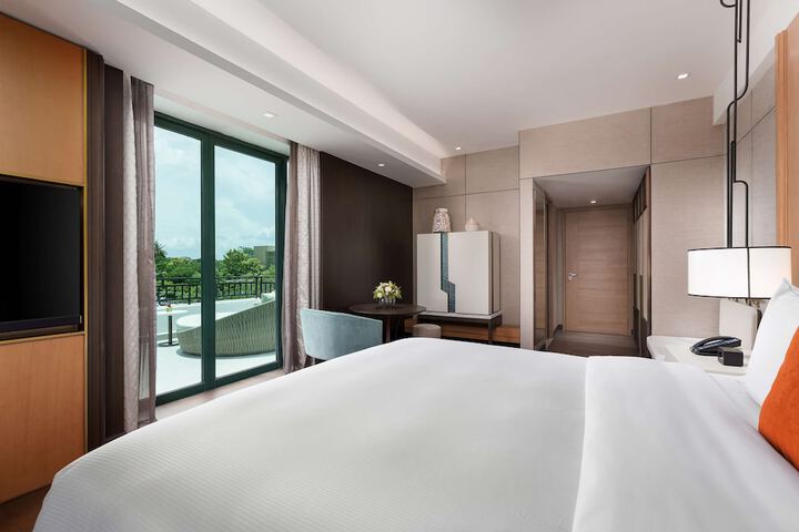 Room 11 of 75
