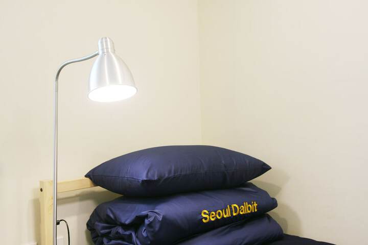 Room 8 of 101
